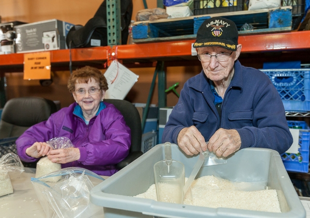 Volunteers at Hopelink