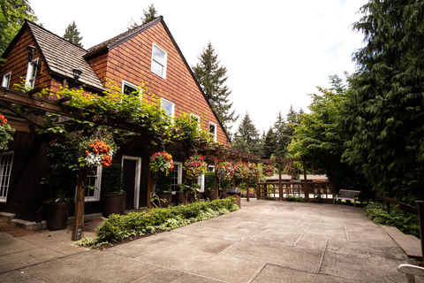 Photo of Robinswood House - South Patio