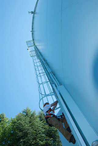 climbing water reservoir